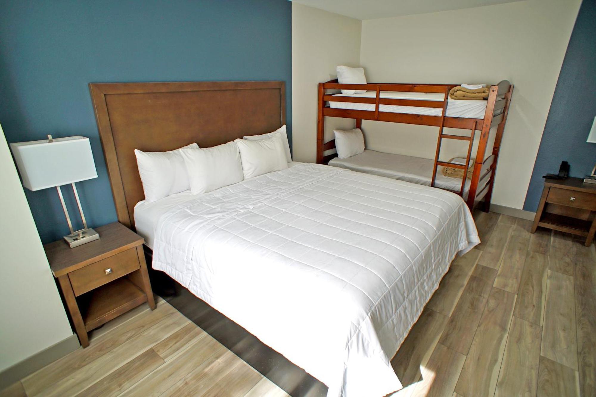 Baymont By Wyndham Monte Vista Hotel Room photo