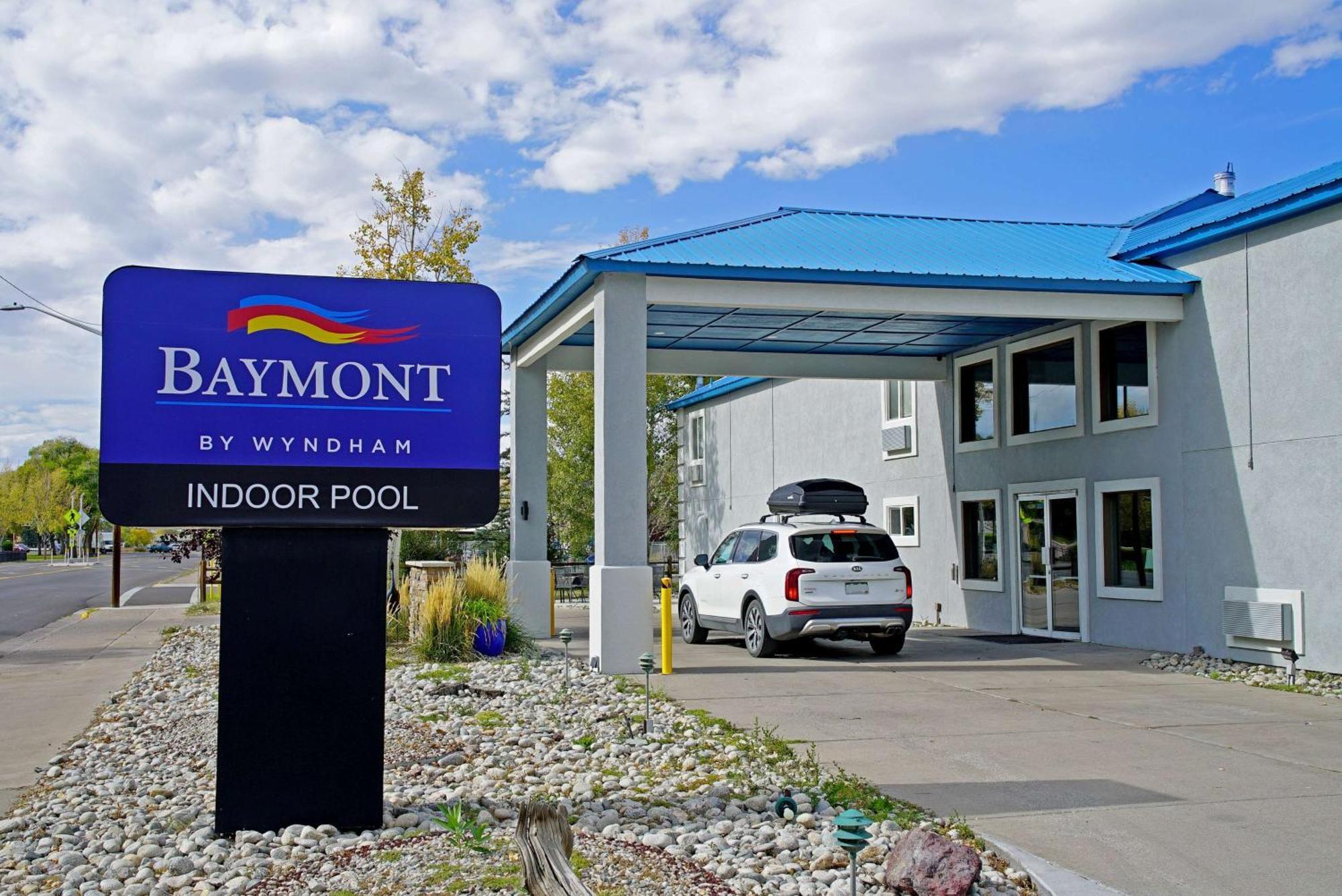 Baymont By Wyndham Monte Vista Hotel Exterior photo